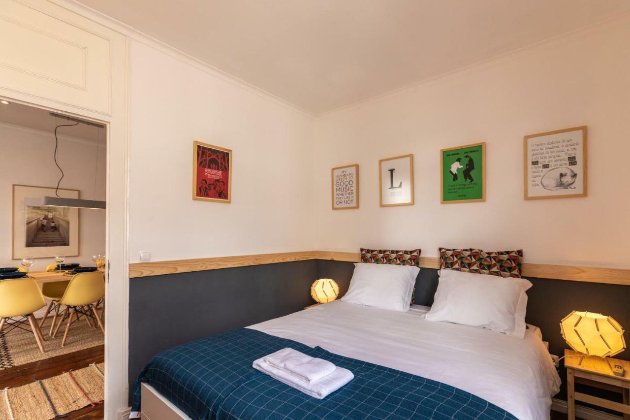 Fantastic Family Apartment In Estrela Lisbon Exterior photo